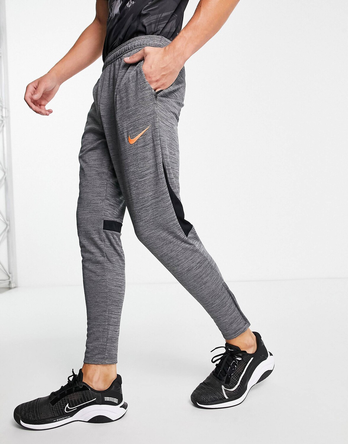

Трикотажные джоггеры серого меланжевого цвета Nike Football Academy Dri-FIT
