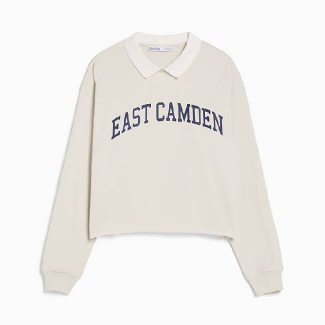 

Лонгслив Bershka Printed Polo Collar, светло-серый