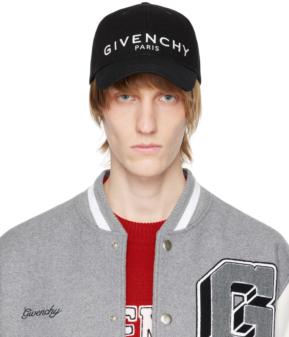 

Черная кепка с вышивкой Givenchy