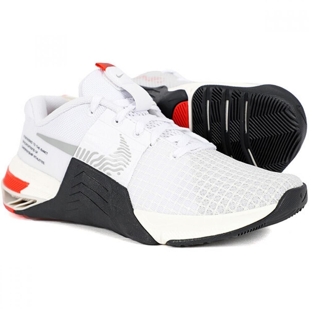

Кроссовки Nike Metcon 8 W, черный/белый/красный