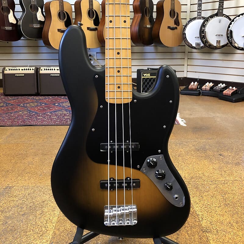 

Squier 40th Anniversary Jazz Bass, Vintage Edition Satin Wide 2-Color Sunburst