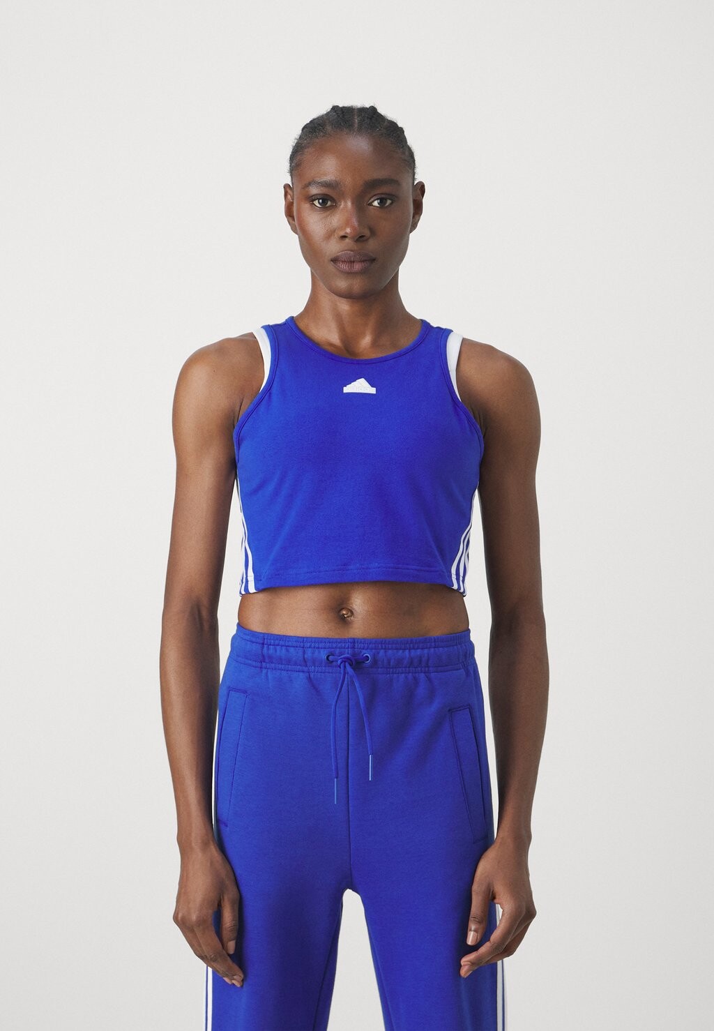 

Топ adidas Sportswear FUTURE ICONS THREE STRIPES, цвет semi lucid blue
