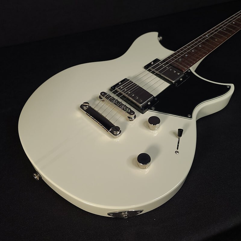 

Электрогитара Yamaha Revstar RSE20 винтажная белая