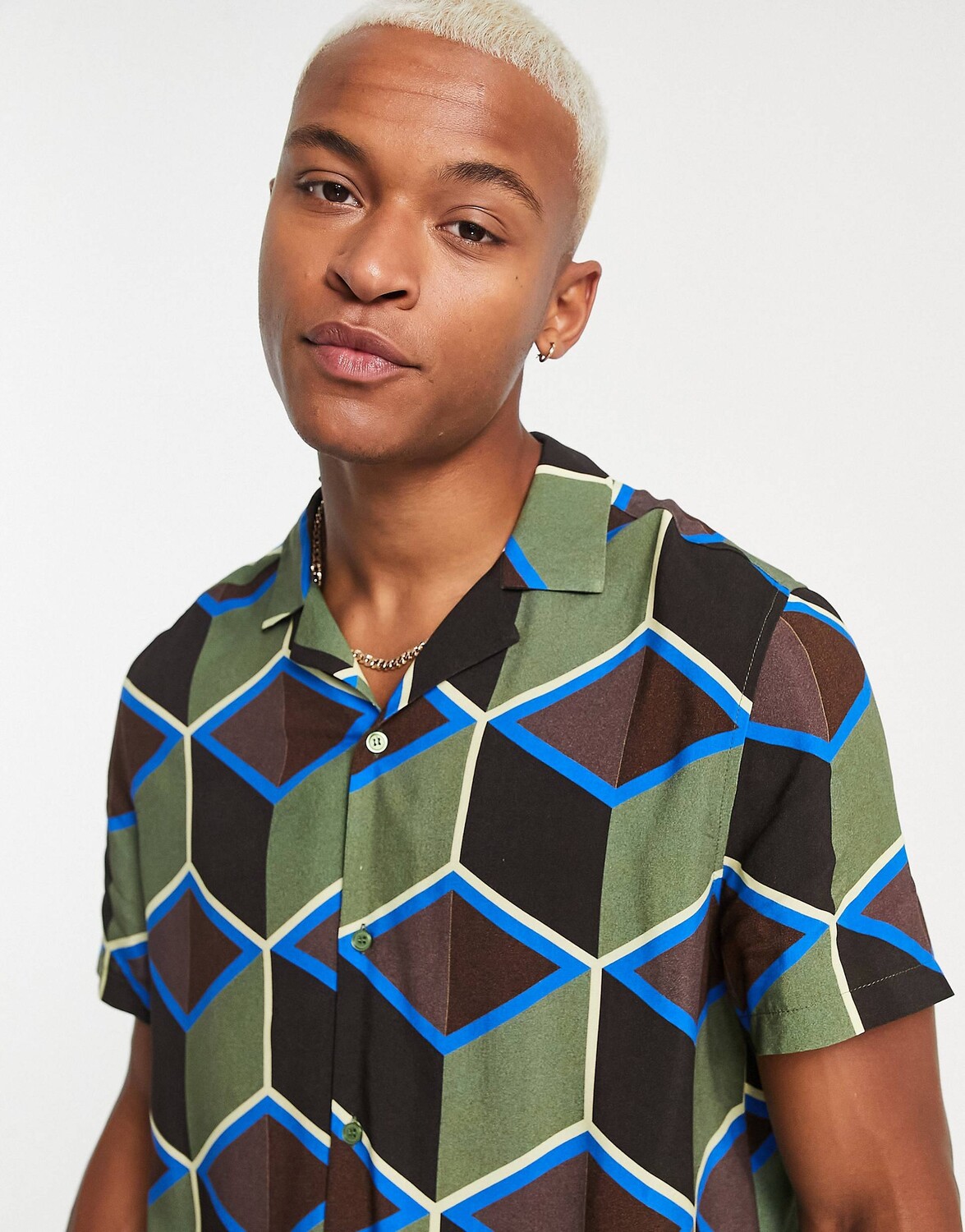 

Свободная рубашка с крупным геопринтом ASOS DESIGN