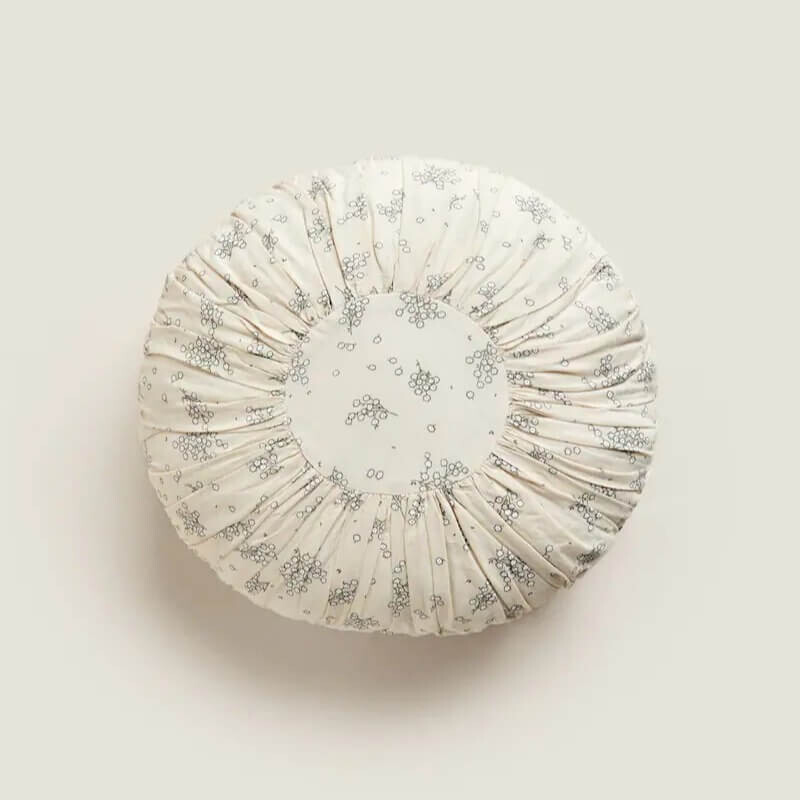 

Декоративная подушка Zara Home Round Floral, светло-бежевый