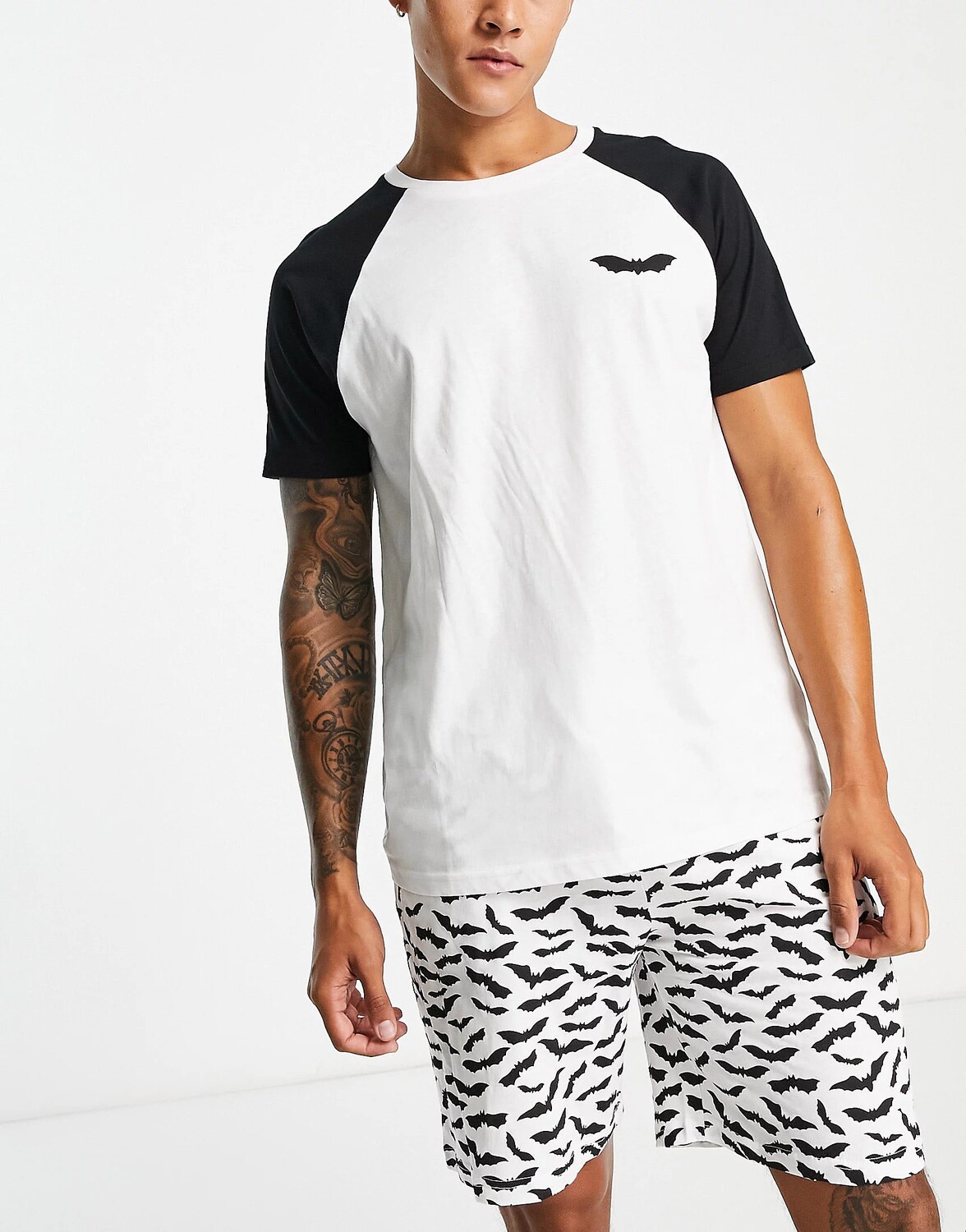 

Пижама Brave Soul Halloween Bat Raglan Short, белый/черный