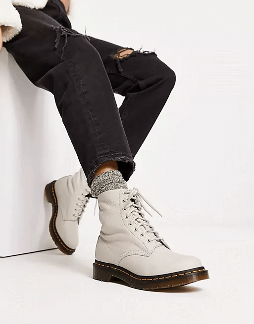 Dr store martens virginia