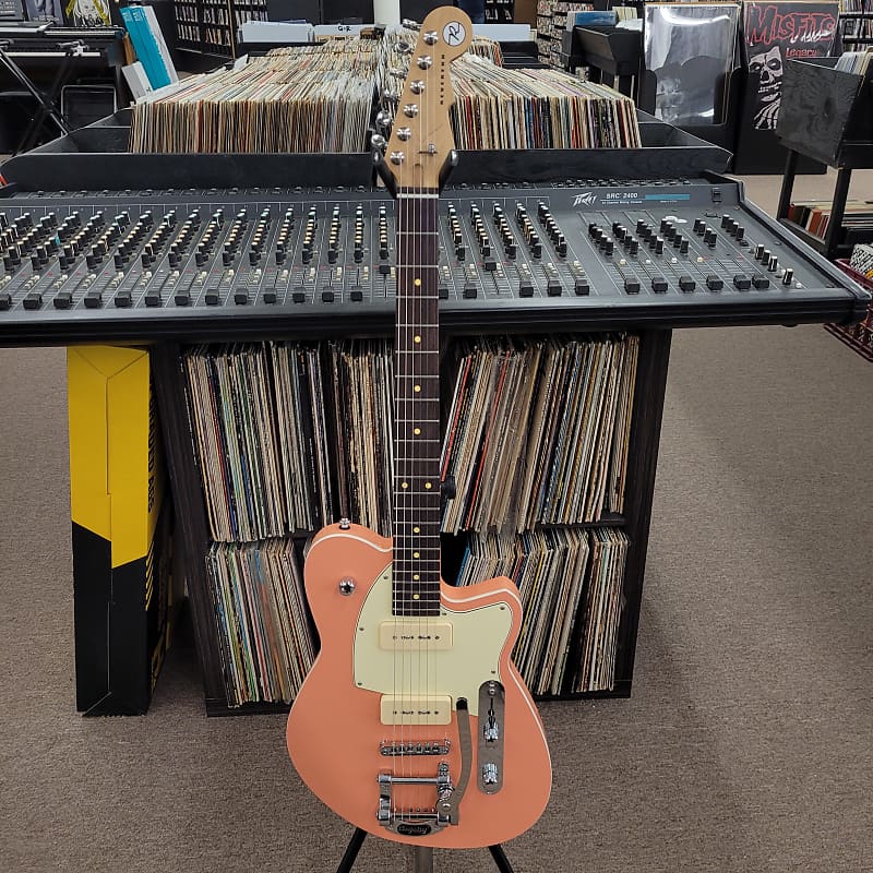 Электрогитара Reverend Charger 290 w/ Bigsby 2023 - Coral