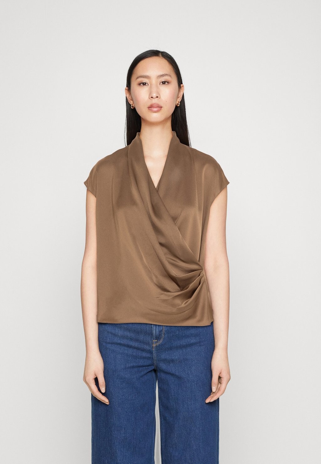 

Блузка MARCIANO BY GUESS
