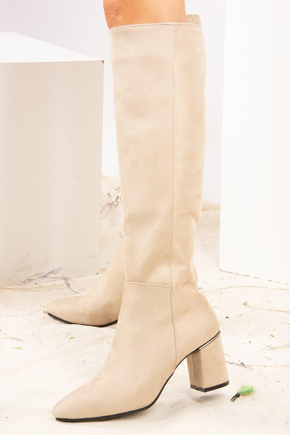 

J518111402 Светло-коричневые женские ботинки Fox Shoes