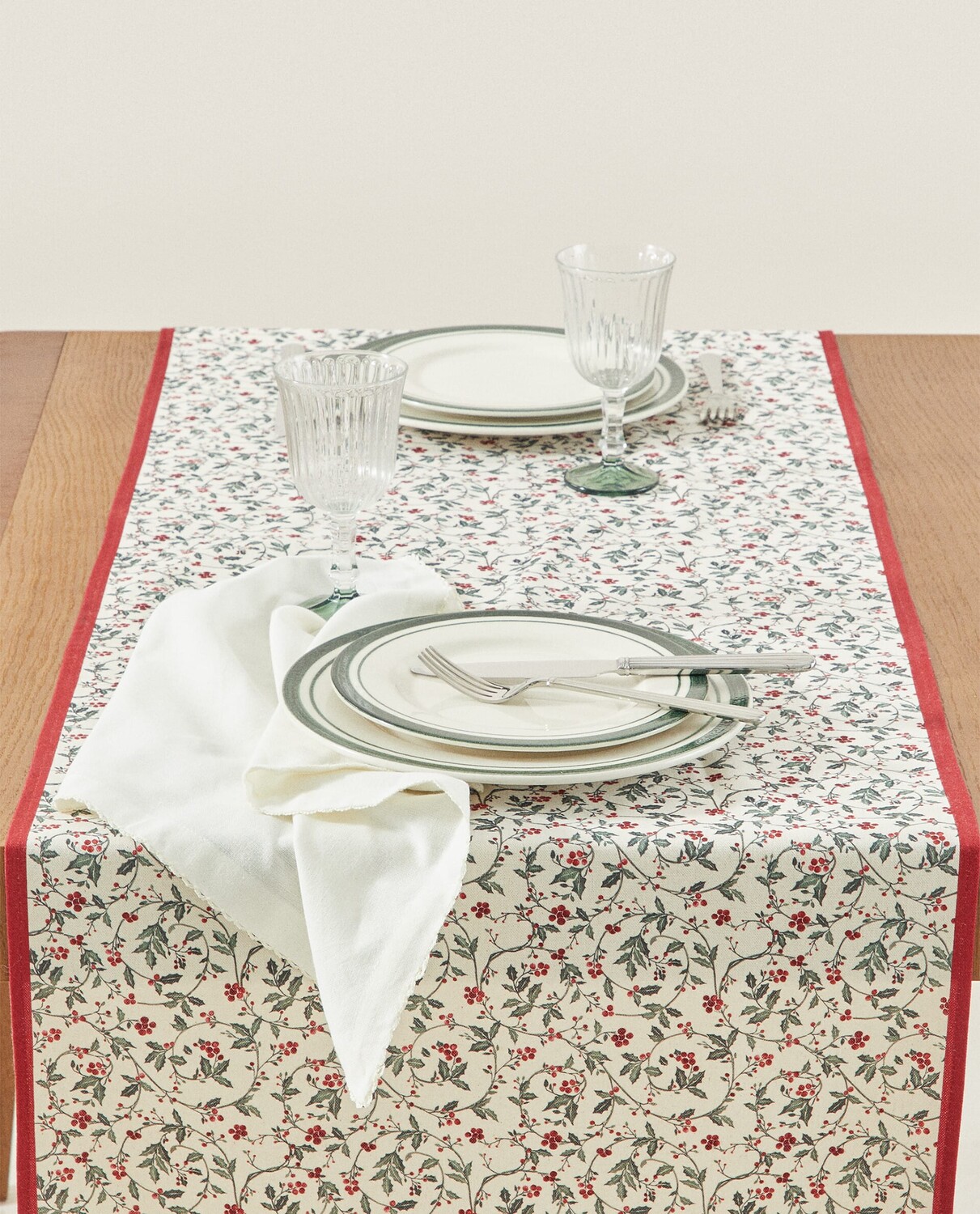 

Скатерть Zara Home Christmas Vine Cotton, 50 x 160 см, кремовый/мультиколор