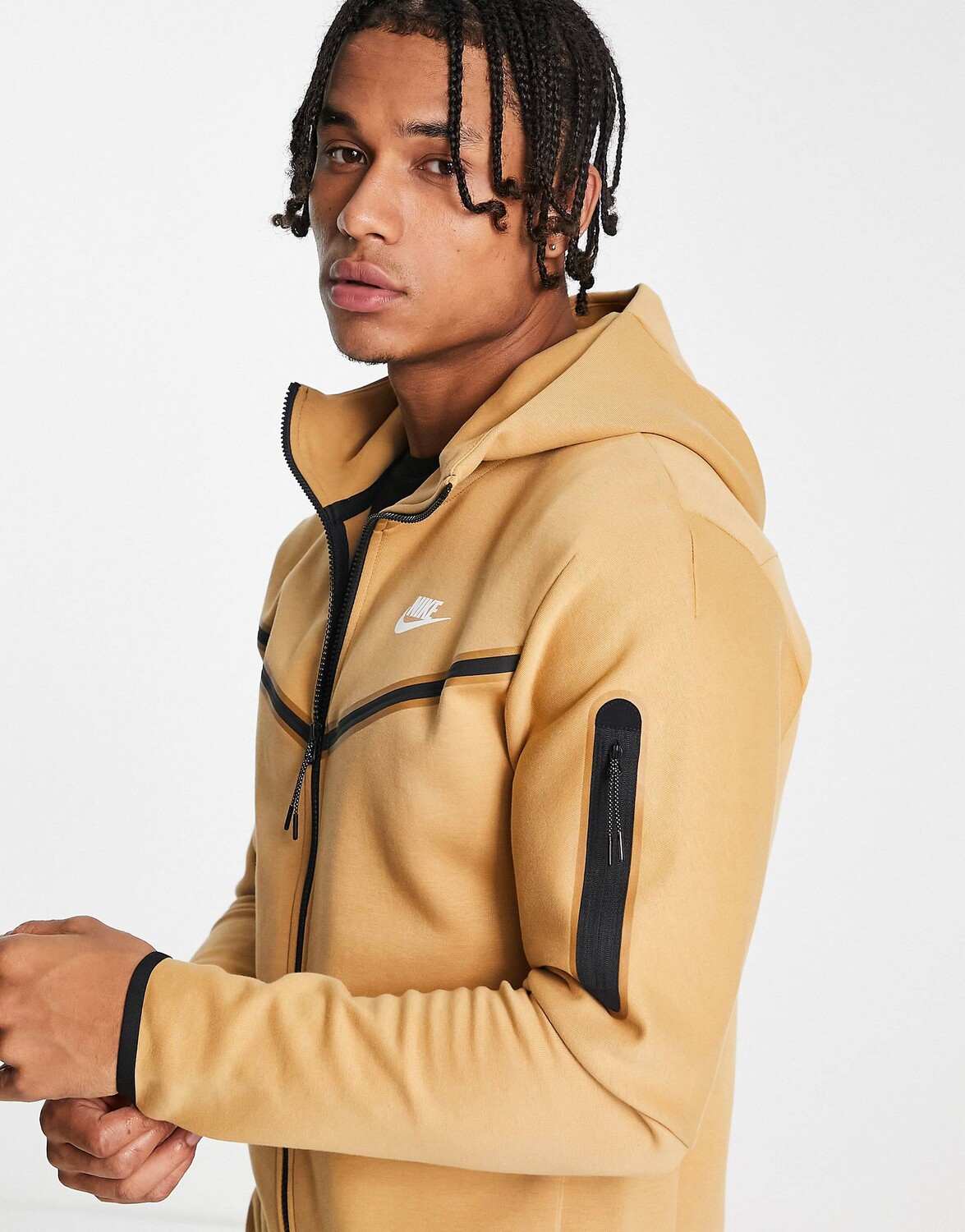 

Худи Nike Tech Fleece цвета элементарного золота, Желтый