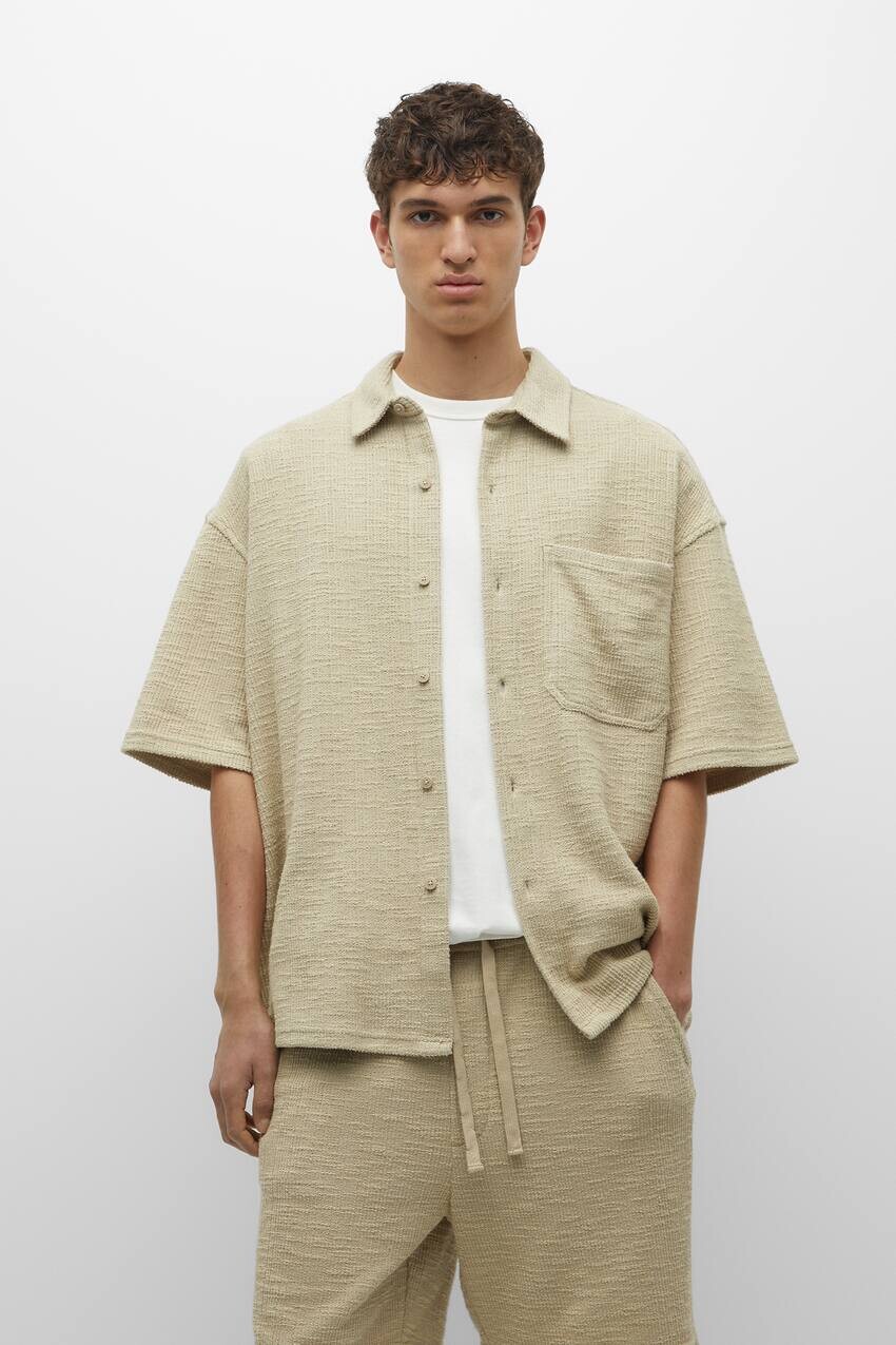 

Рубашка в деревенском стиле с короткими рукавами Pull&Bear