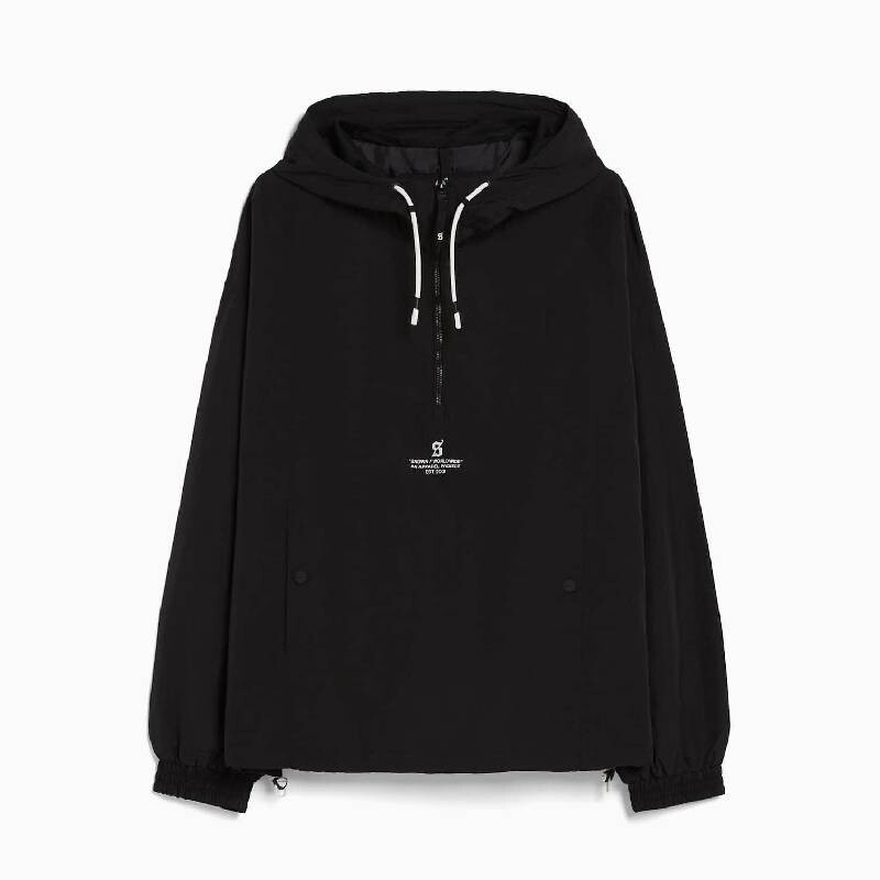 

Куртка-толстовка Bershka Light Nylon Effect, черный