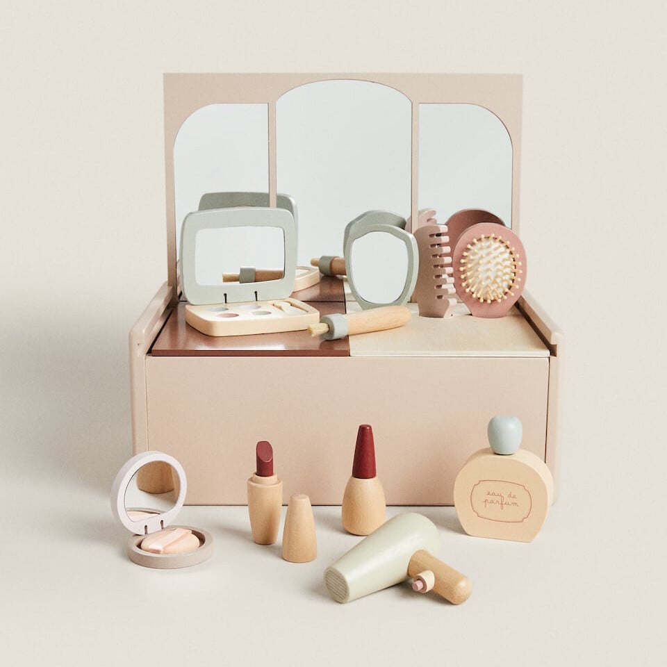 

Игрушечный косметический набор Zara Home Make-up Case, 10 предметов, мдф