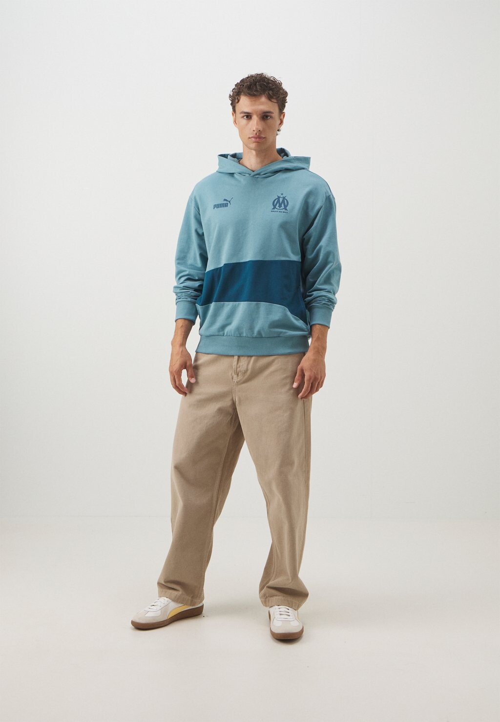 

Толстовка с символикой OLYMPIQUE MARSEILLE FTBLCULTURE+ HOODIE Puma, синий