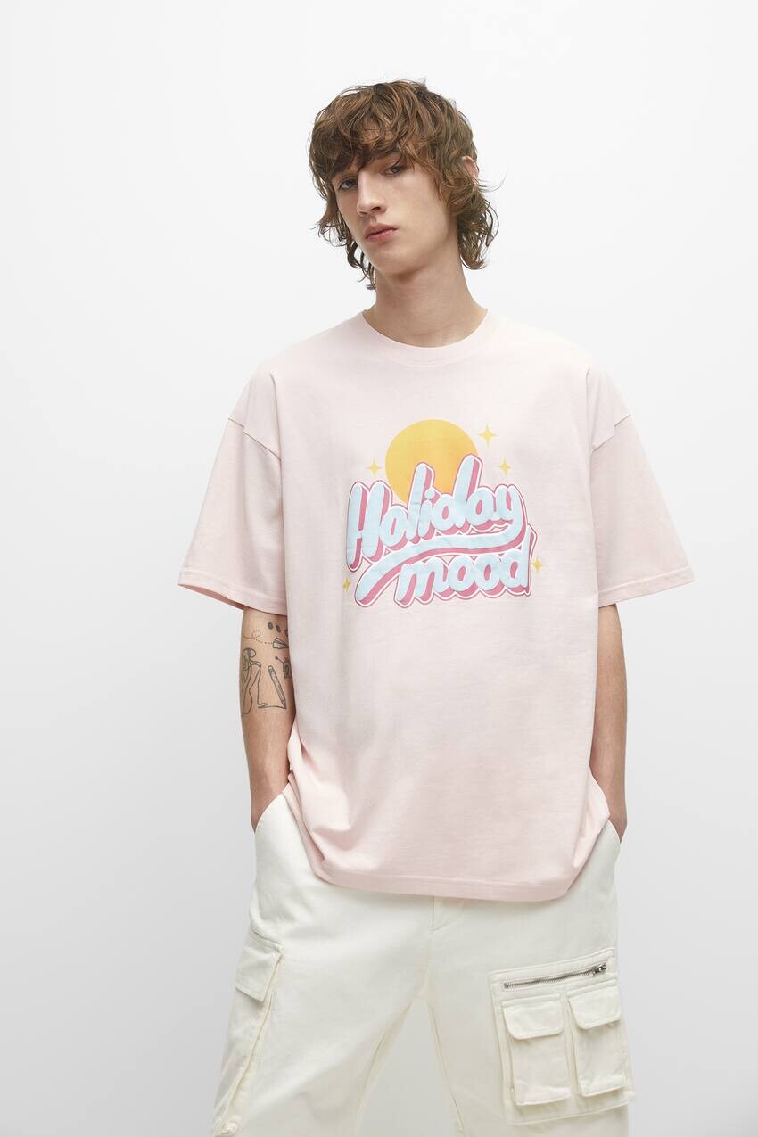 

Футболка Holiday Mood с короткими рукавами Pull&Bear, пастельный розовый