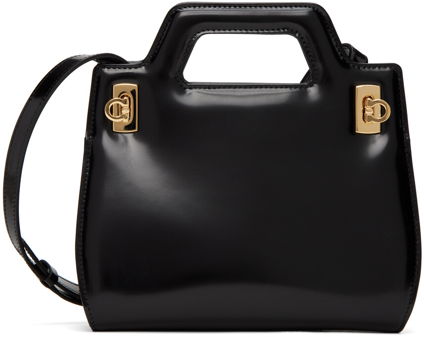 

Черная сумка Ванда Ferragamo