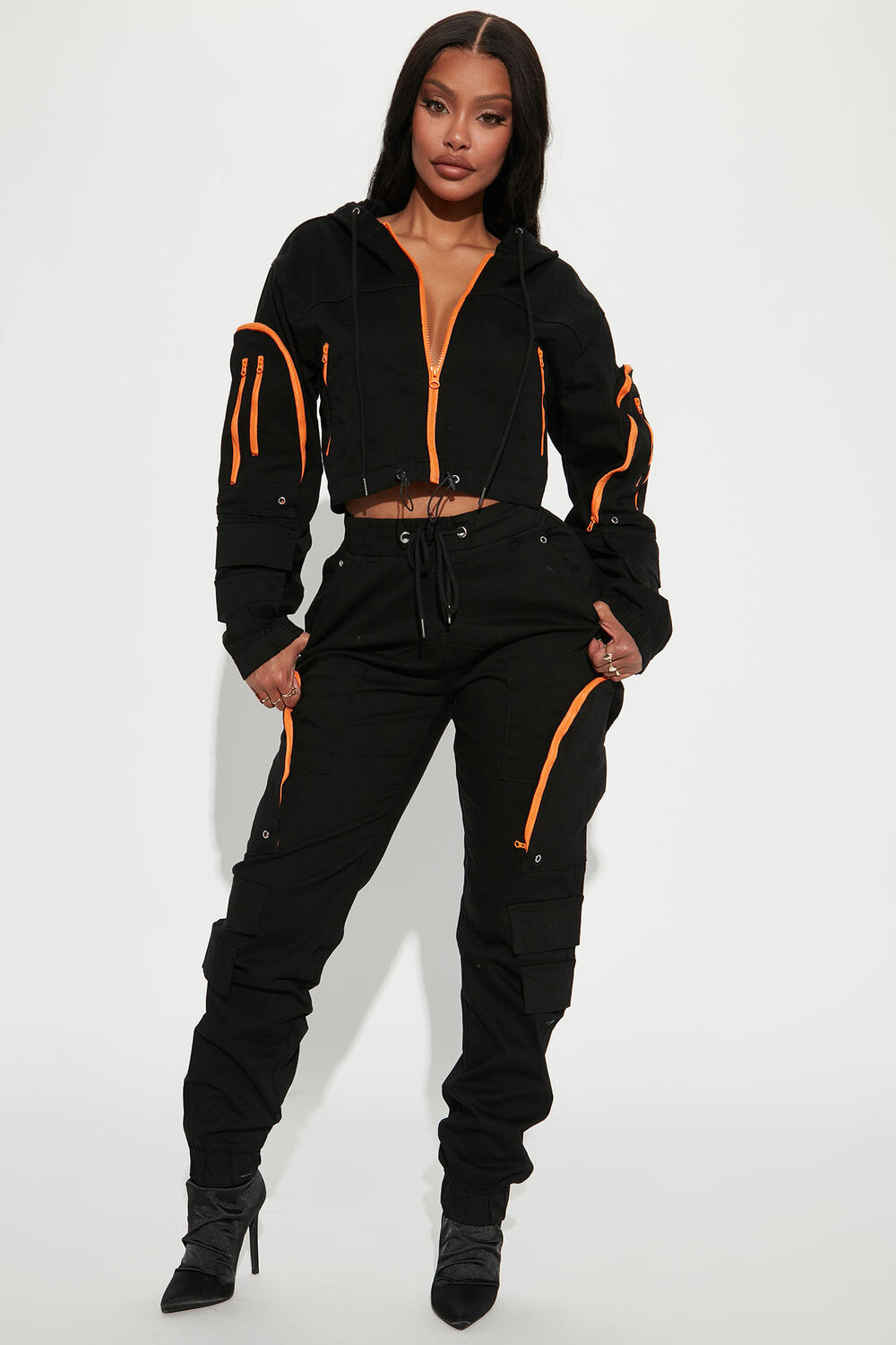 

Джоггеры Fashion Nova RJJ20664, черный