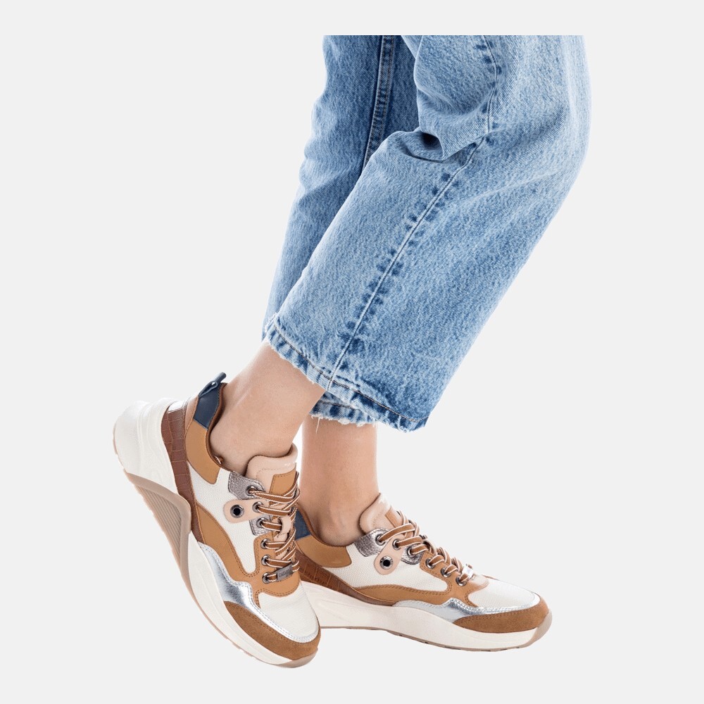 

Кроссовки Carmela Zapatillas на плоской подошве, коричневый