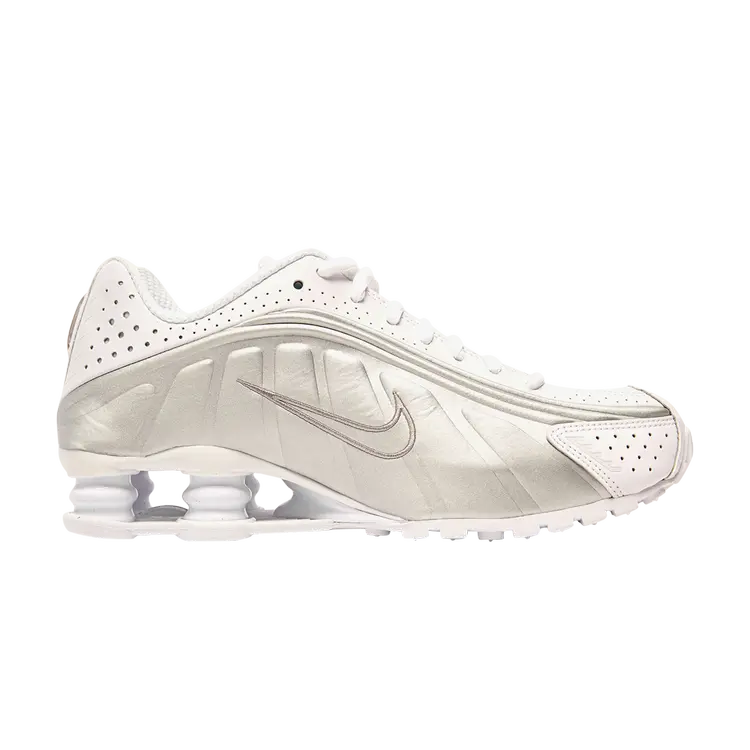 

Кроссовки Nike Wmns Shox R4 'White Metallic', белый