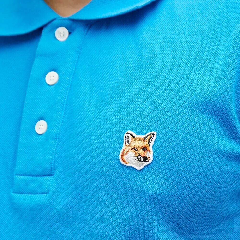 

Maison Kitsune Поло обычного размера с нашивкой в ​​виде головы лисы, синий