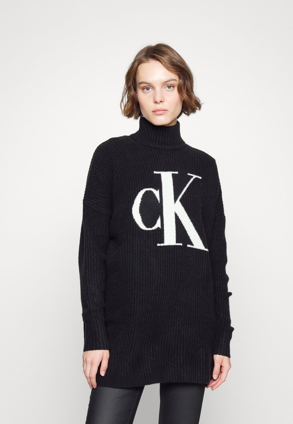 

Свитер Calvin Klein Jeans, черный
