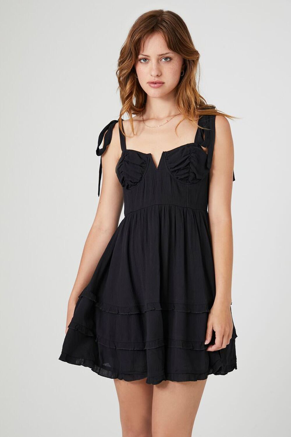 

Многоярусное платье Babydoll с завязками на завязках Forever 21, черный