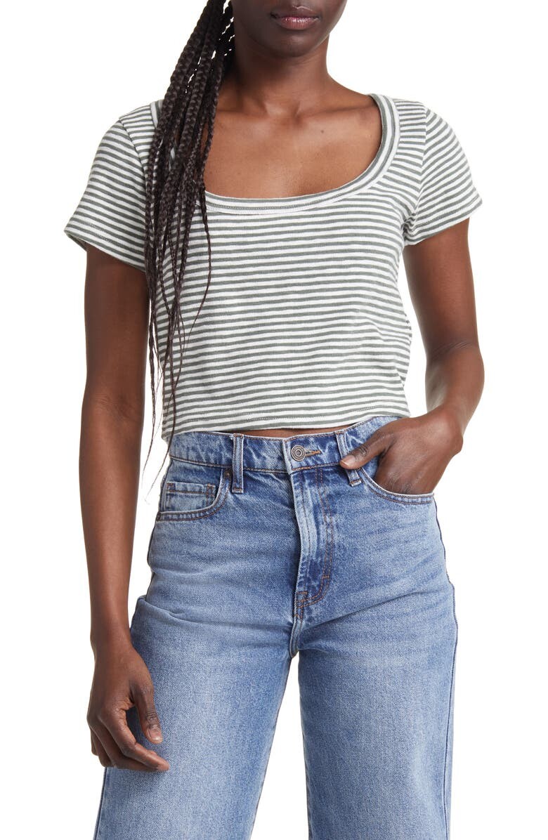 

Укороченная футболка с U-образным вырезом MADEWELL