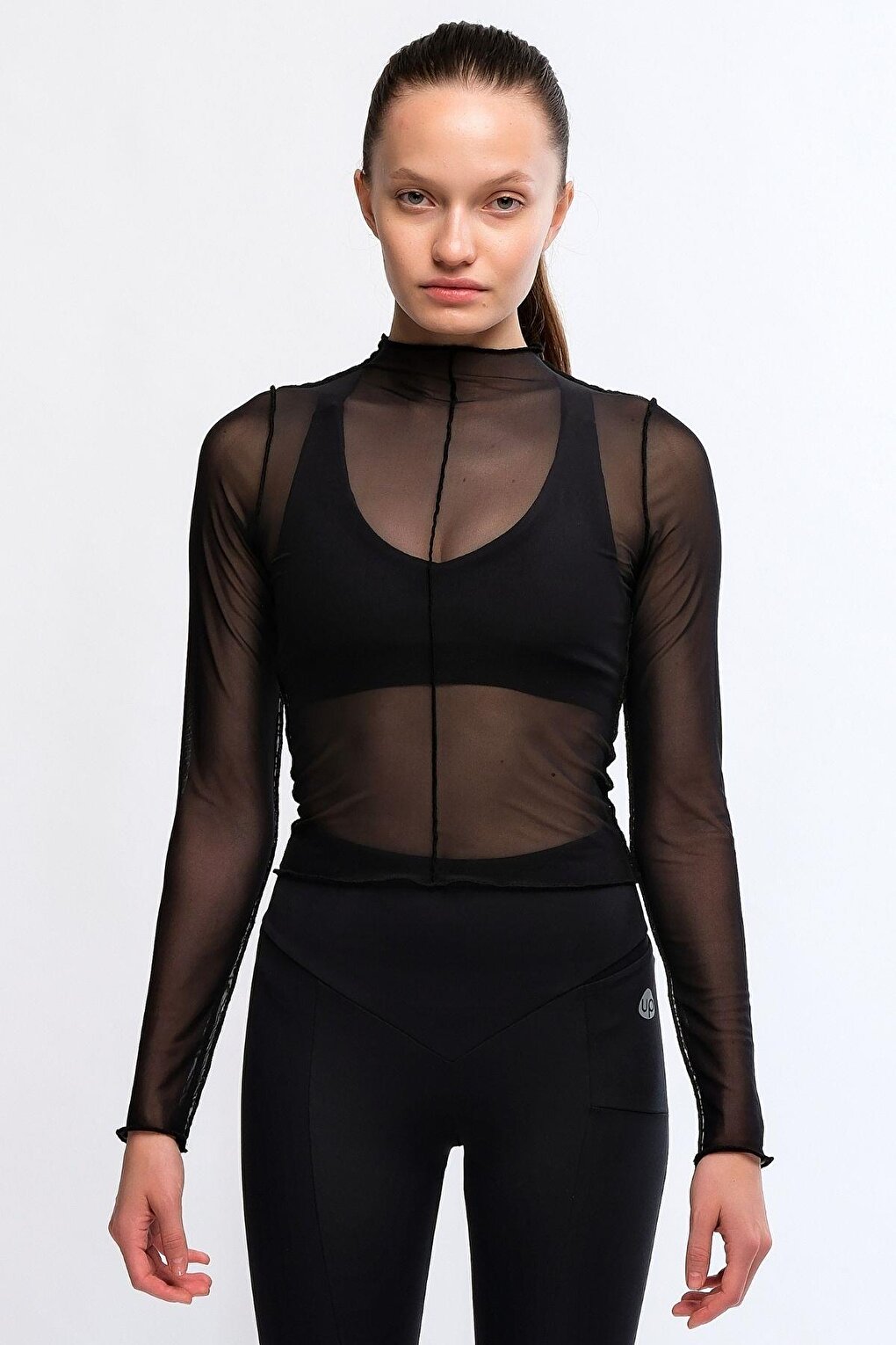 цена Черная женская блузка из тюля Chandraswear