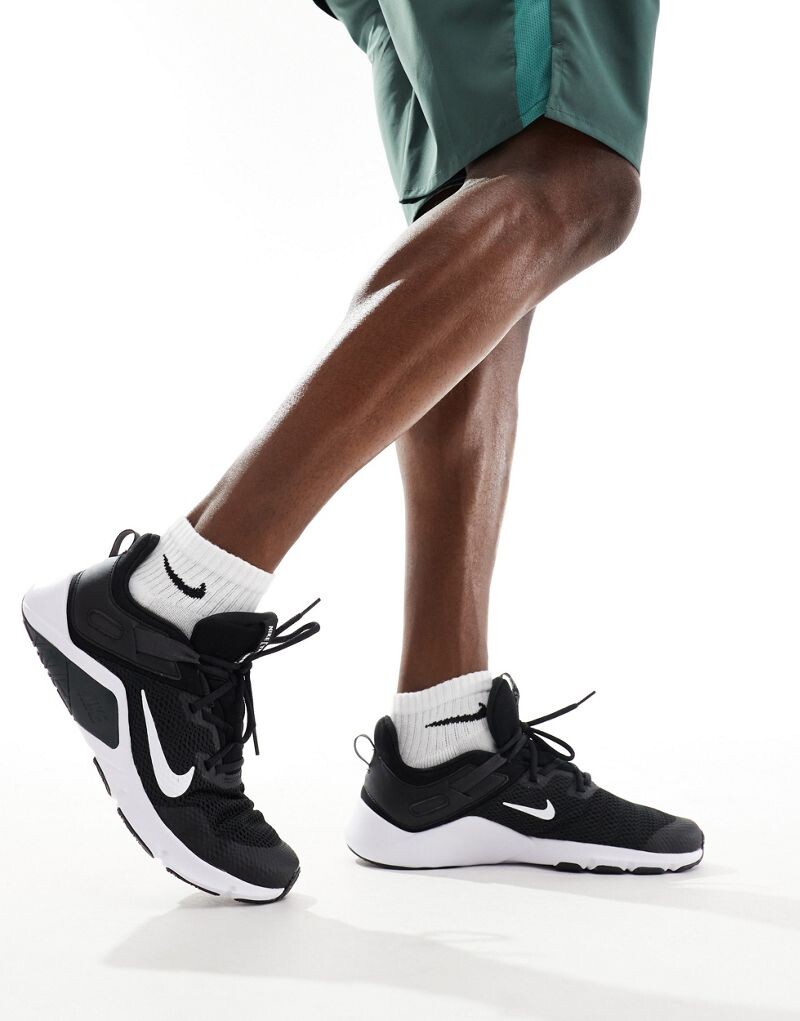 

Черные кроссовки Nike Legend Essential, Черный, Черные кроссовки Nike Legend Essential