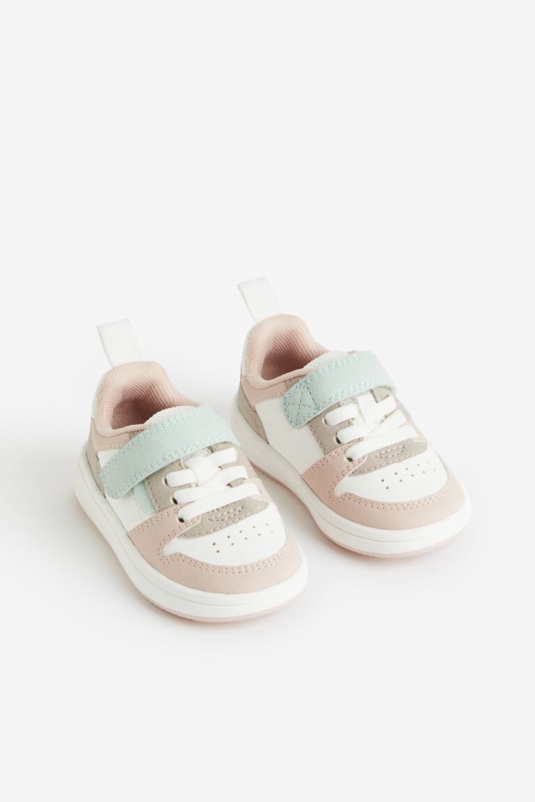 

Кроссовки H&M, розовый