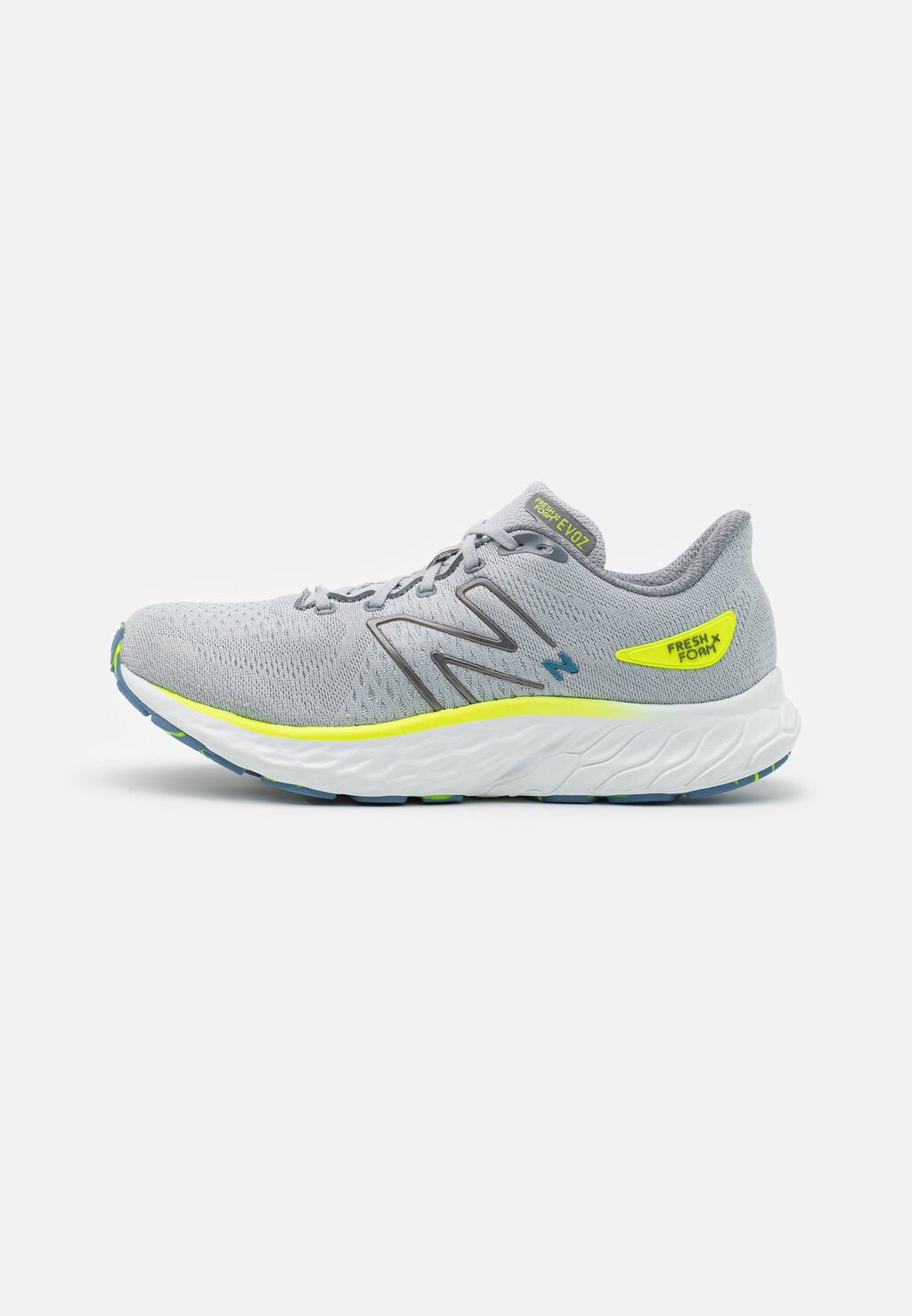 

Кроссовки New Balance