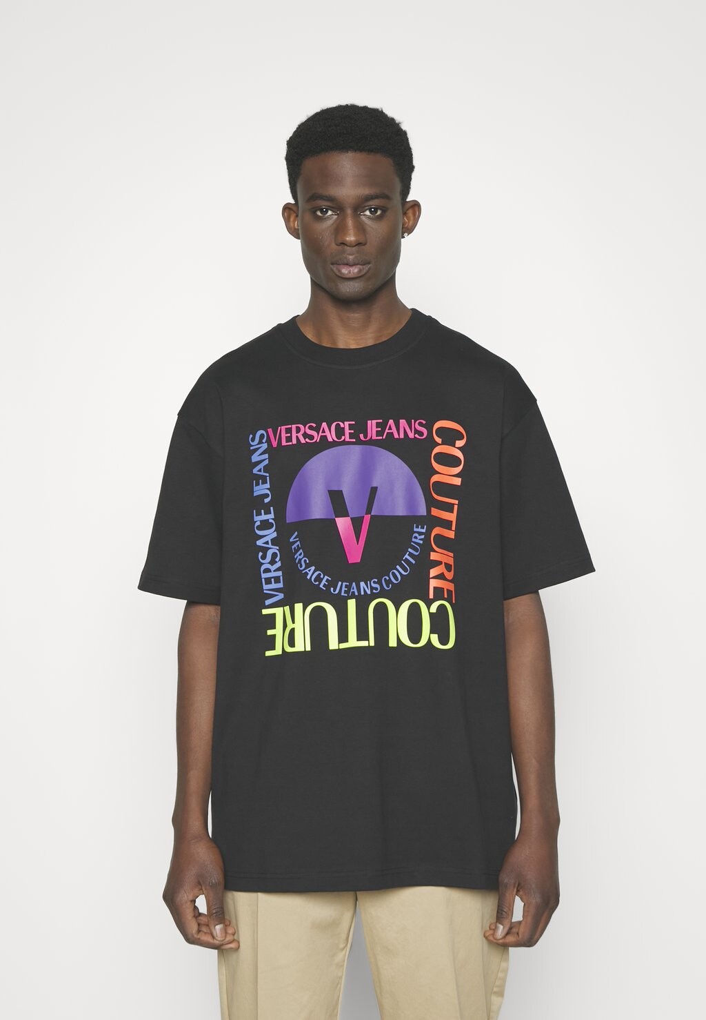 

Футболка с принтом Versace Jeans Couture, черный