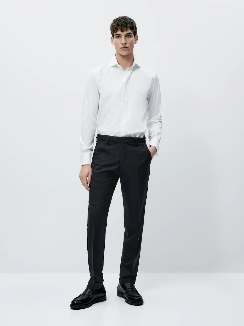 

Рубашка обычного кроя в елочку с двойными манжетами Massimo Dutti, белый
