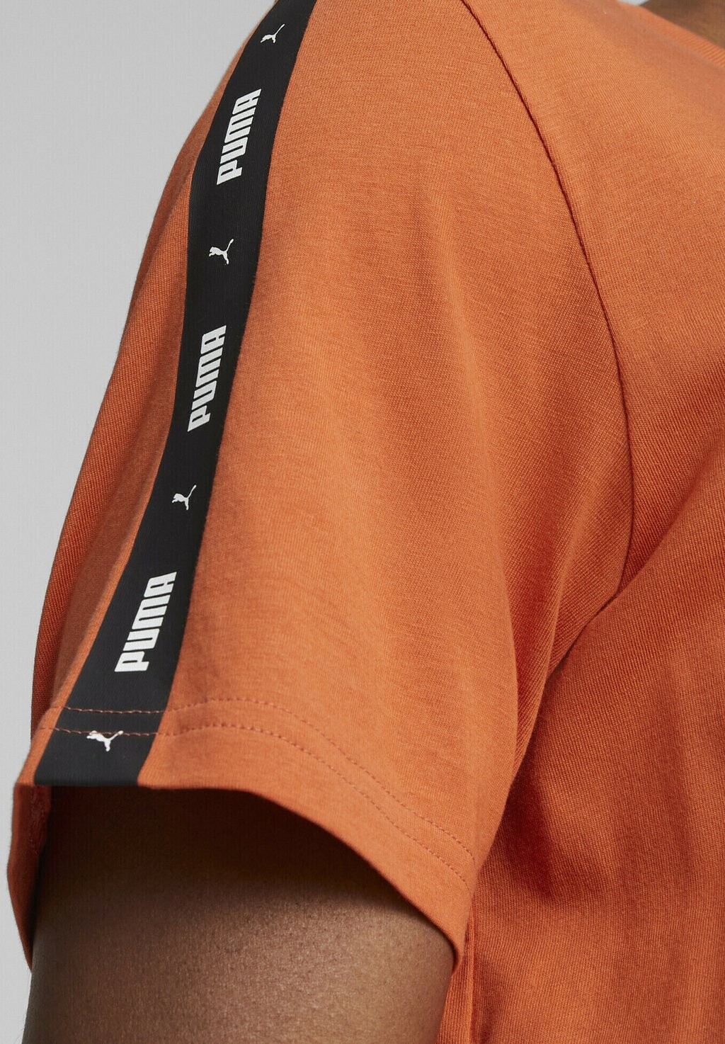 

Футболка с принтом Puma, оранжевый