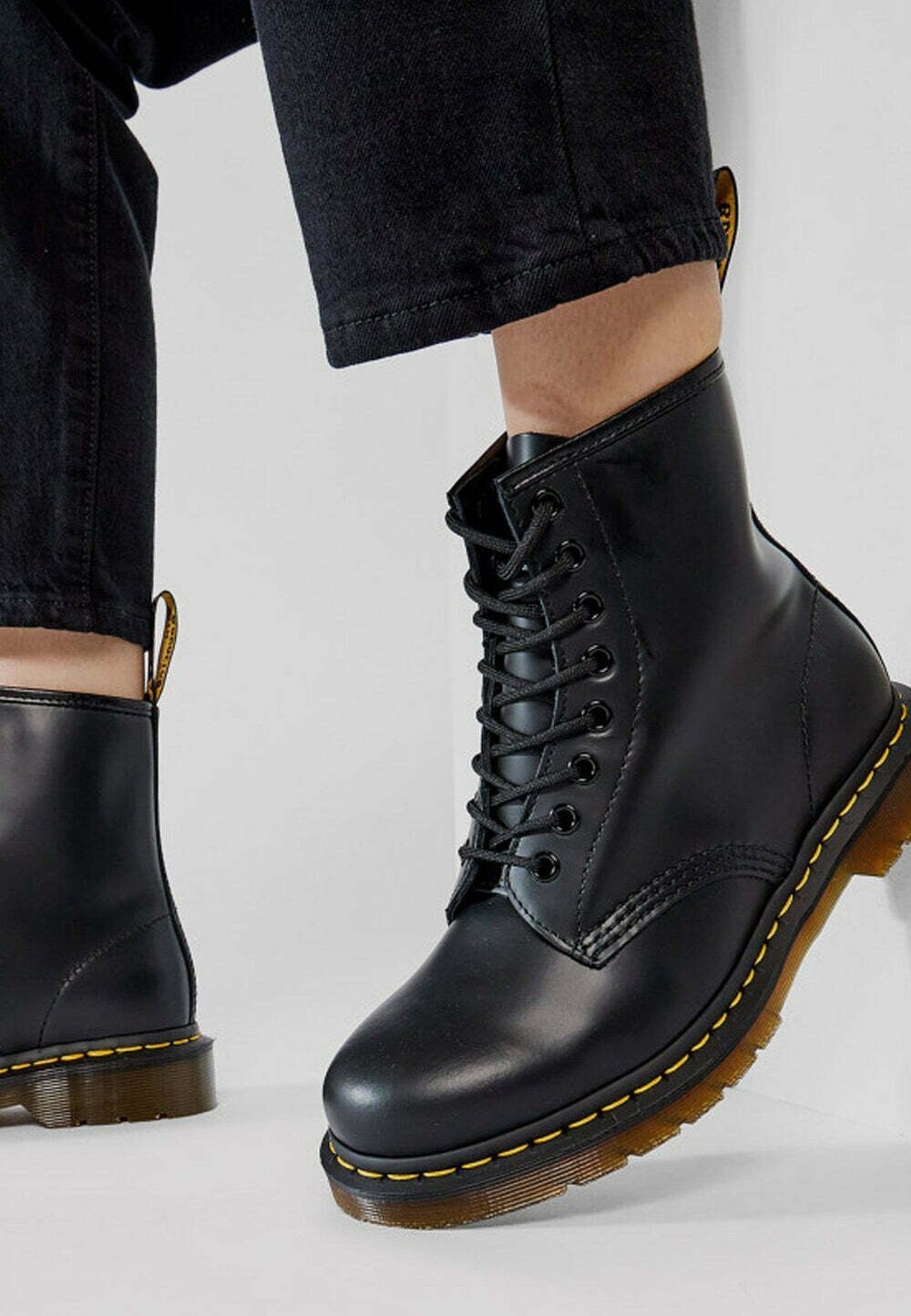 

Ботильоны на шнуровке Dr. Martens, черный