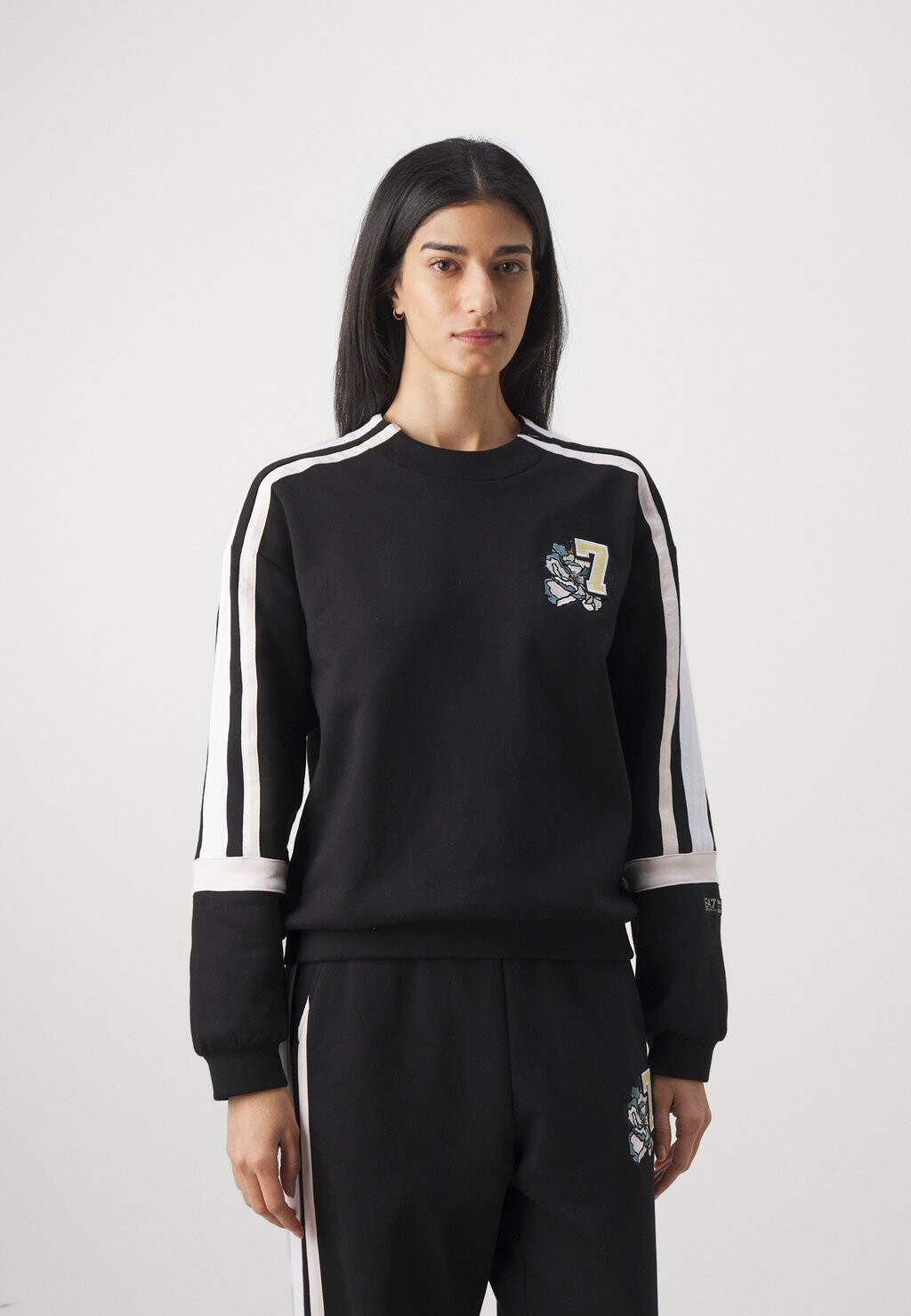 

Толстовка ANNIVERSARY EA7 Emporio Armani, черный