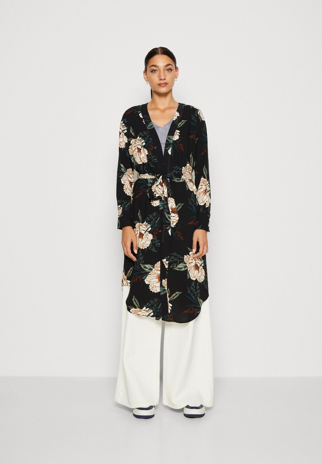 

Легкая куртка Vero Moda, Черный