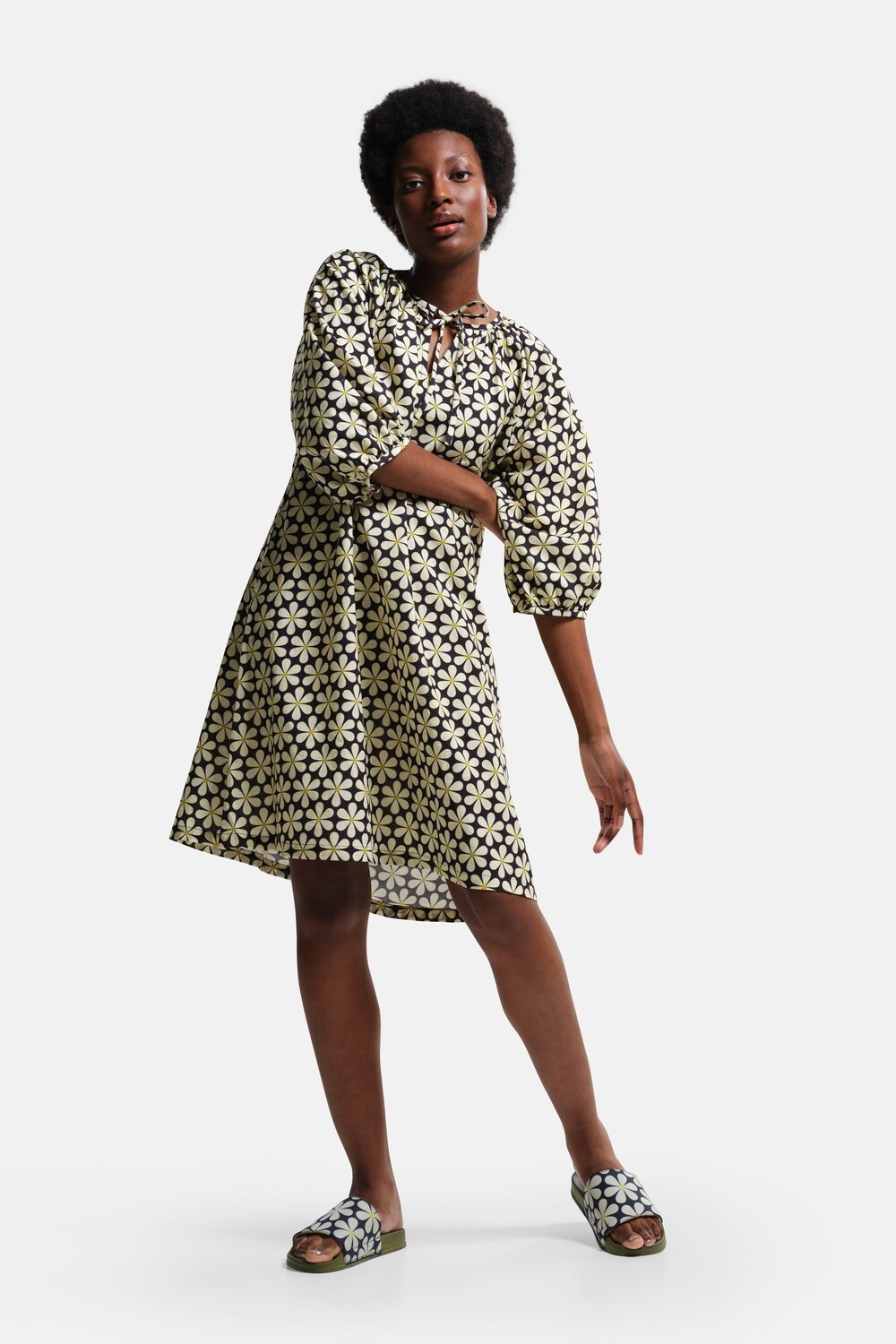 

Платье Orla Kiely с завязкой на вырезе Regatta, черный