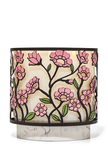 

Подсвечник с 3 фитилями Flowerbed, Bath and Body Works