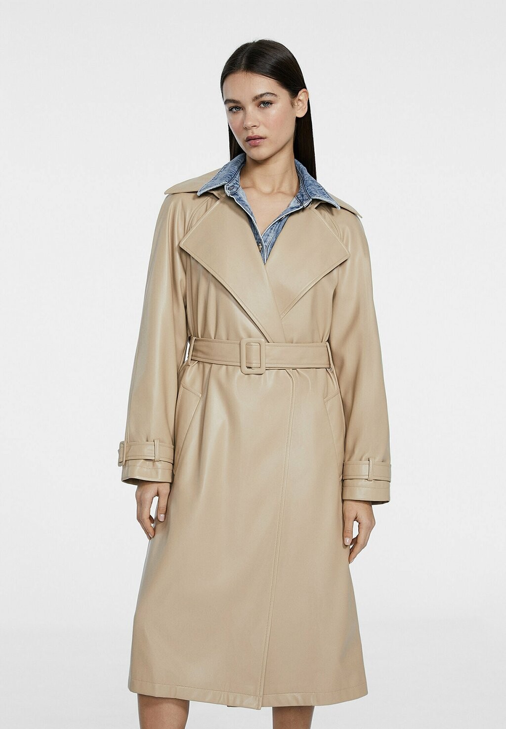 

Тренч Stradivarius