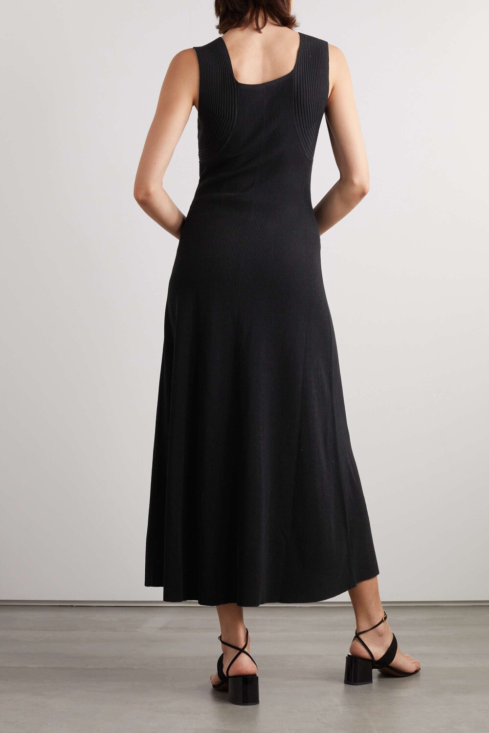 

BY MALENE BIRGER + NET SUSTAIN Lilo платье миди в рубчик, черный