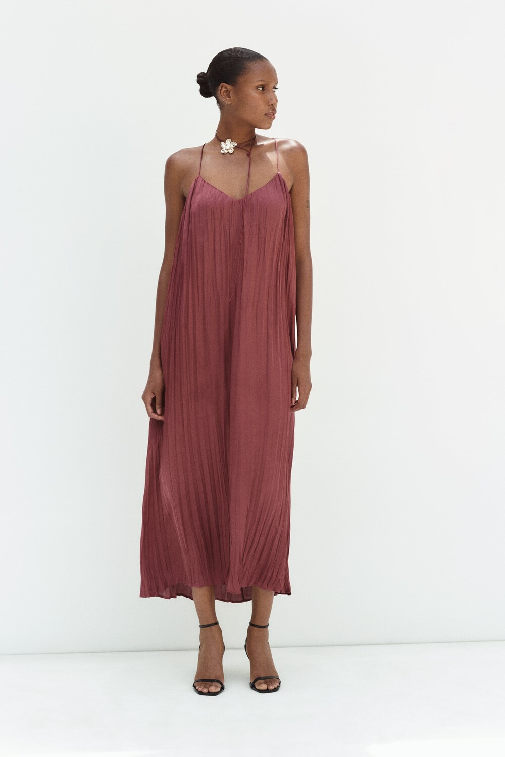 

Платье миди с мятными лентами Zara, маршал