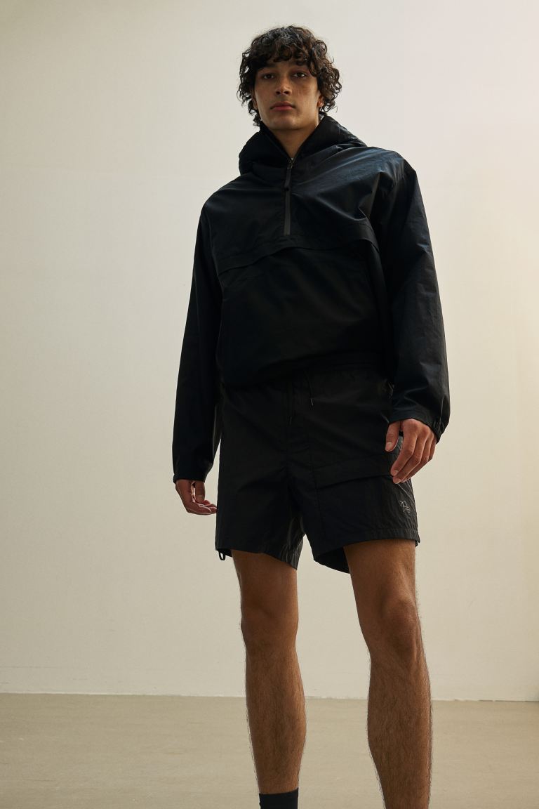 Сверхлегкие спортивные шорты H&M, черный
