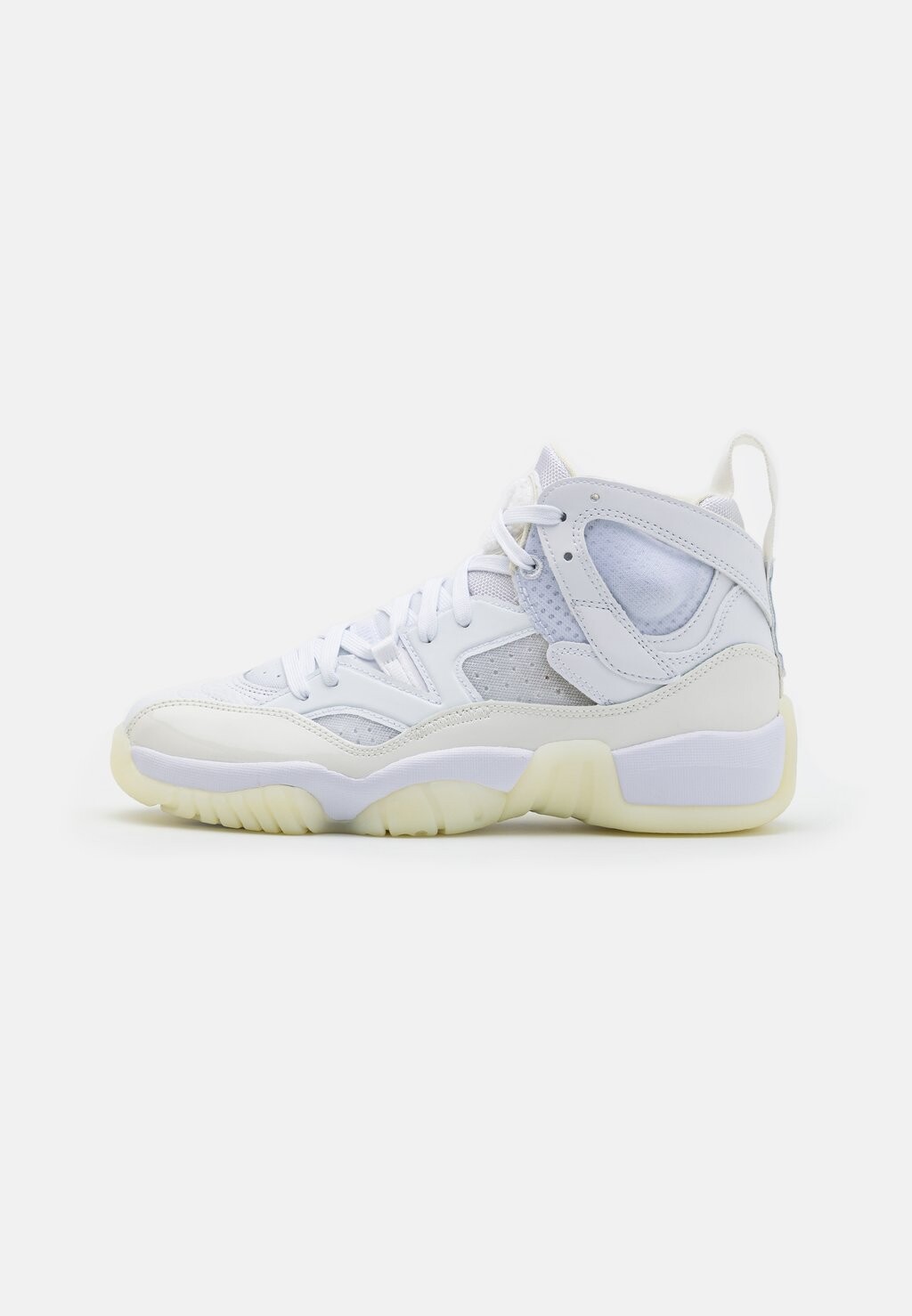 

Кроссовки altas Jordan JUMPMAN TWO TREY, цвет white/coconut milk/sail/pure platinum, Белый