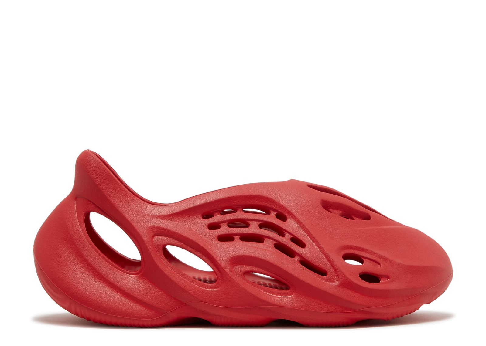 цена Кроссовки adidas Yeezy Foam Runner 'Vermilion', красный
