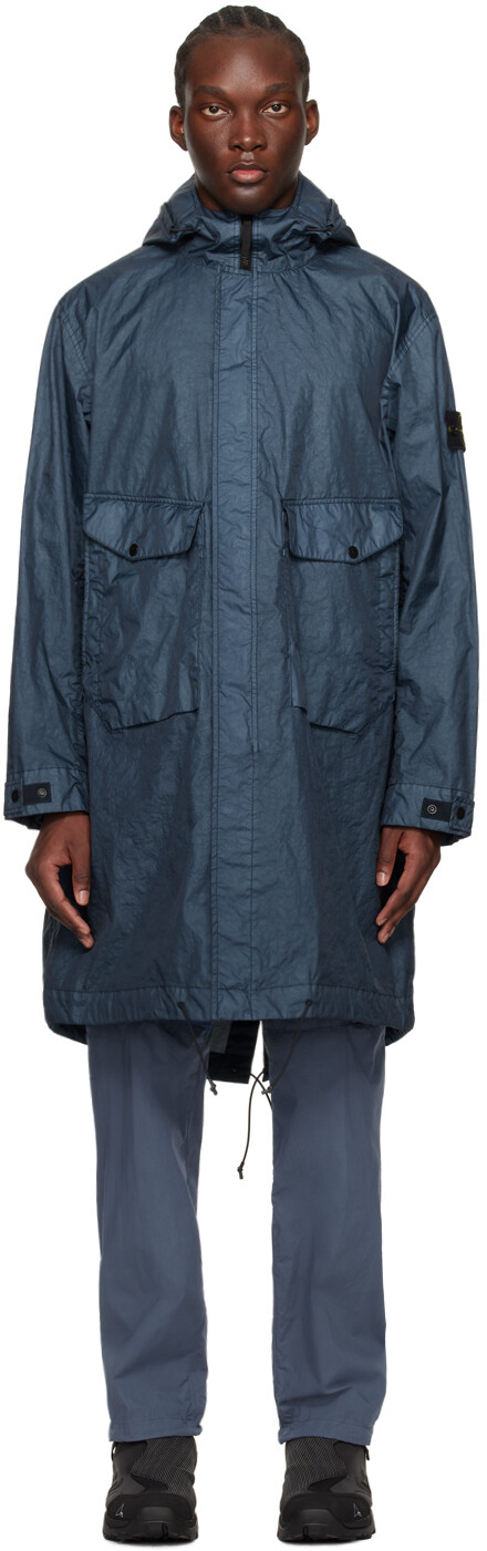 

Синее пальто с нашивками Stone Island, цвет Dark blue