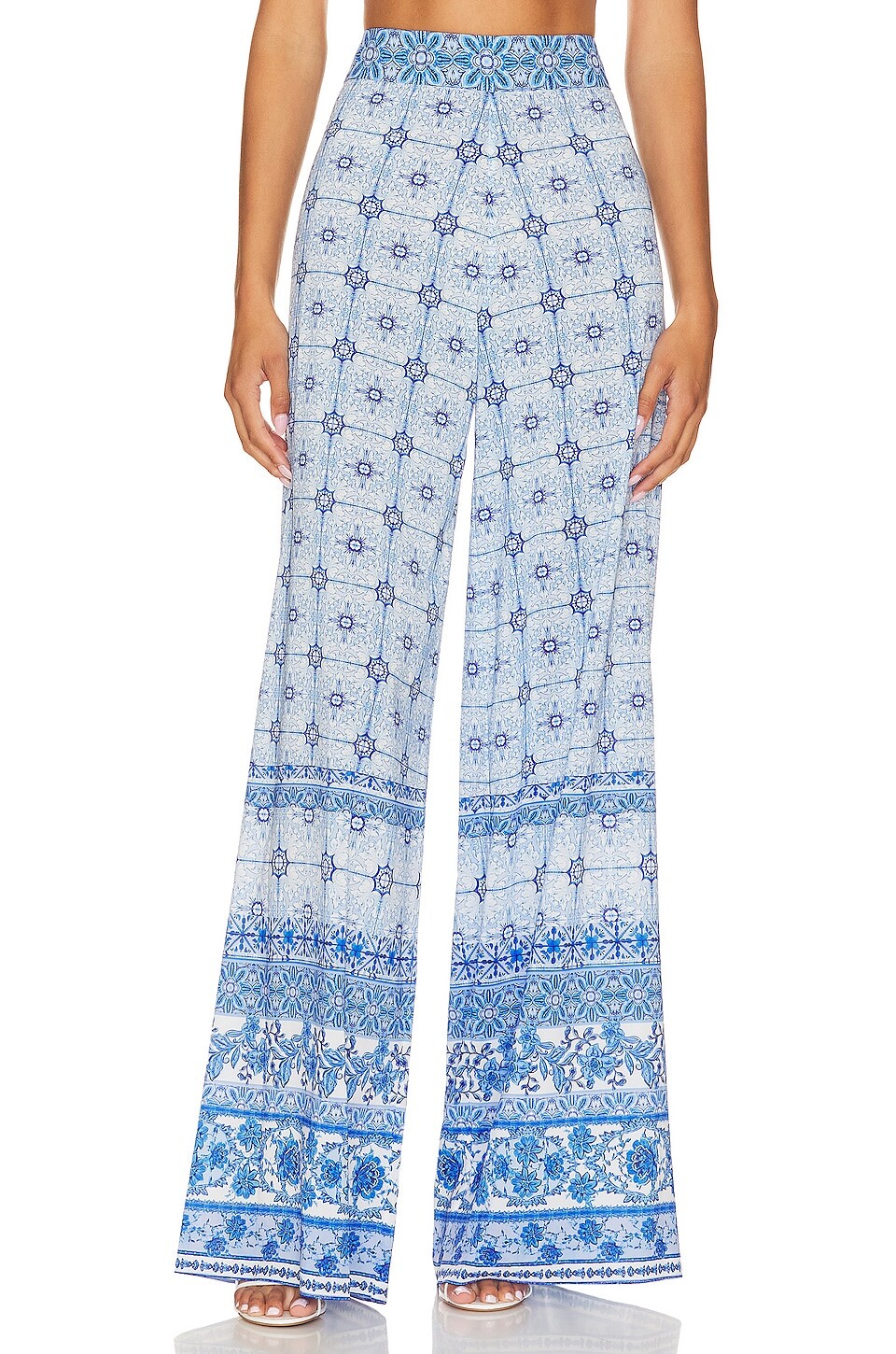

Брюки Alice + Olivia Athena Wide Leg, цвет Greek Tile