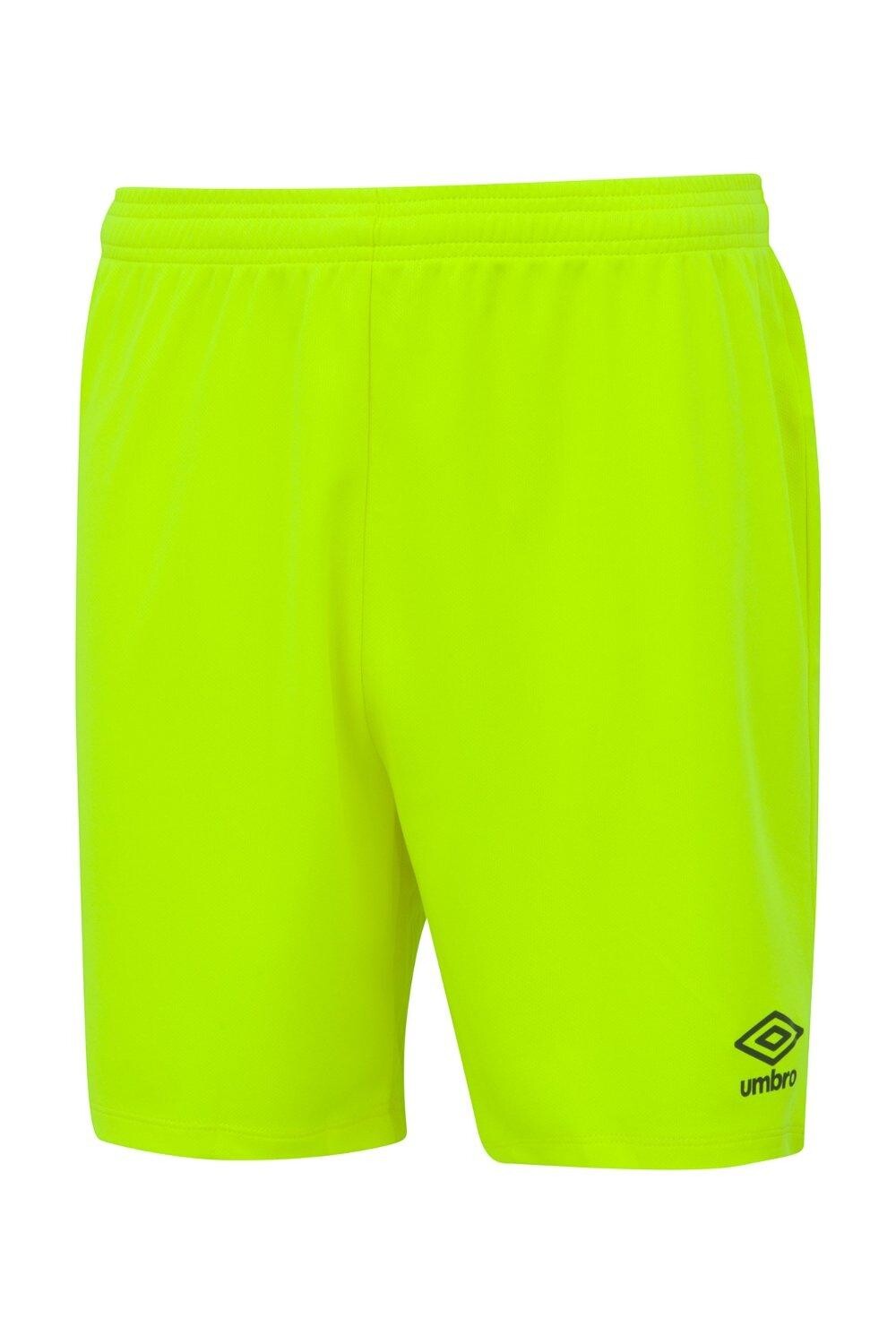 

Новый клубный короткометражный фильм Umbro, серый